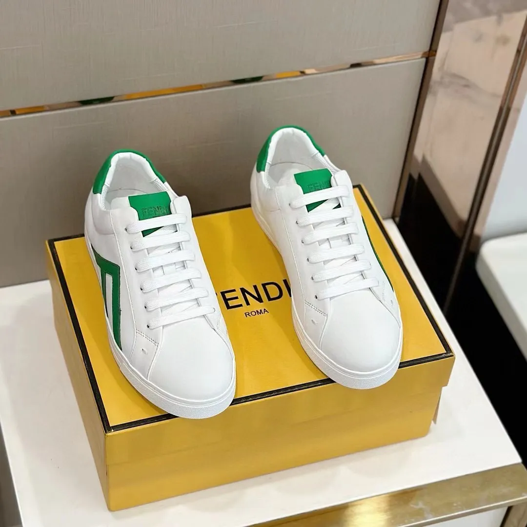 Factory price: 380💰 Fendi men's sports shoes - top version. In the corner, there is no limit to expression, highlighting the FF element cowhide to highlight personality, walking well! The shoe mouth is embossed with brand letters with a cowhide label. Cowhide upper + cowhide stitching mesh lining + T men's men's shoes 💰U outsole Size: 38-44, (customized at 45)